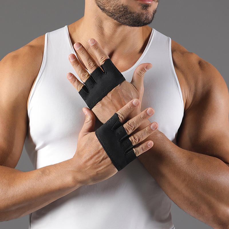 Minimal Weight Lifting Gloves